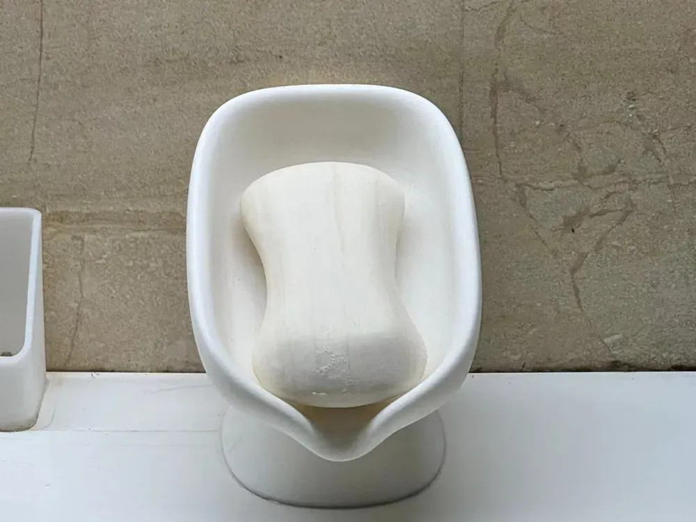 Un porte-savon qui ne retient pas l'eau 1.webp