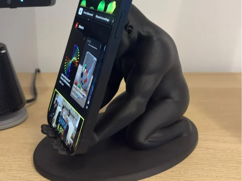 Porte-téléphone Gorille 2.webp