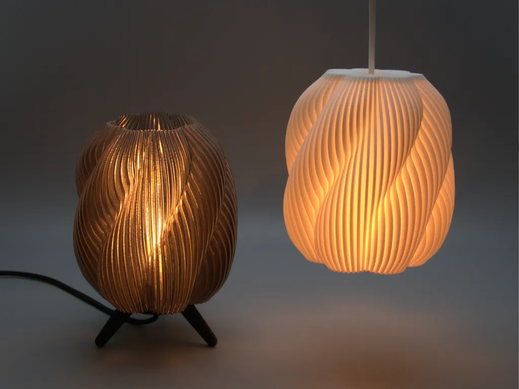 La lampe tourbillonnée rayée 1.webp