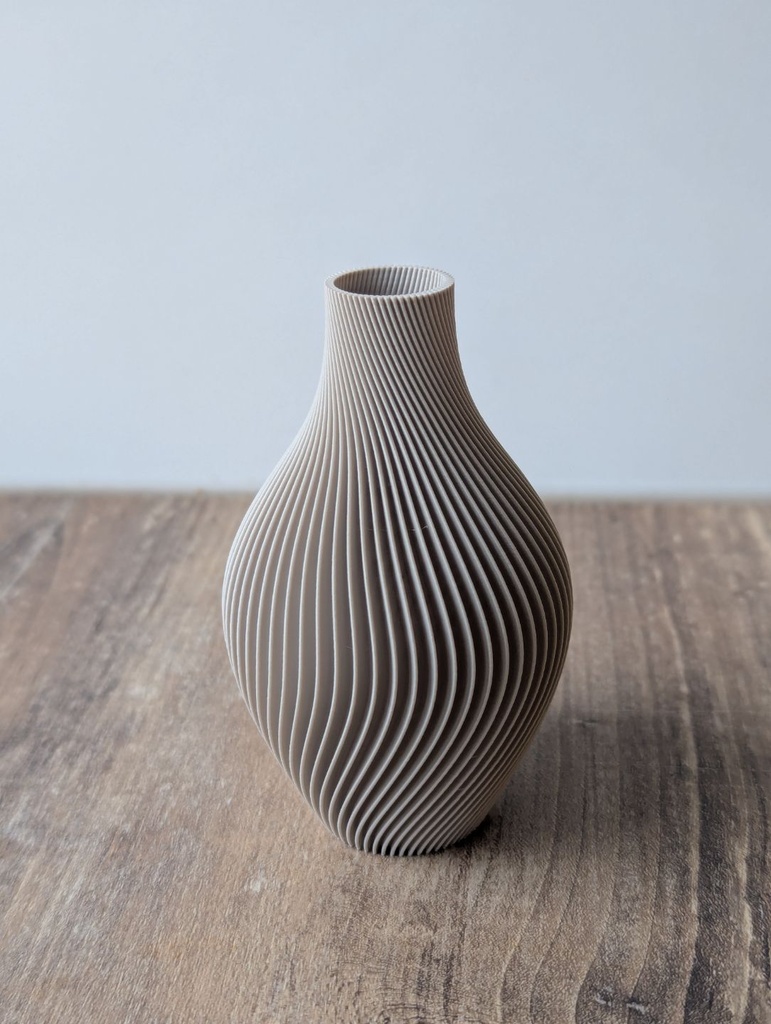 Vase olive en spirale - 1