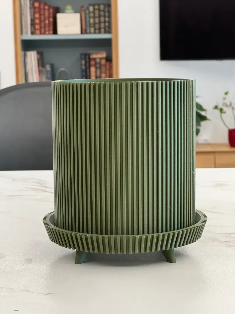 [SKU-PLANTER-FEET-019] Pot de Fleurs "Cannelé" sur Pieds