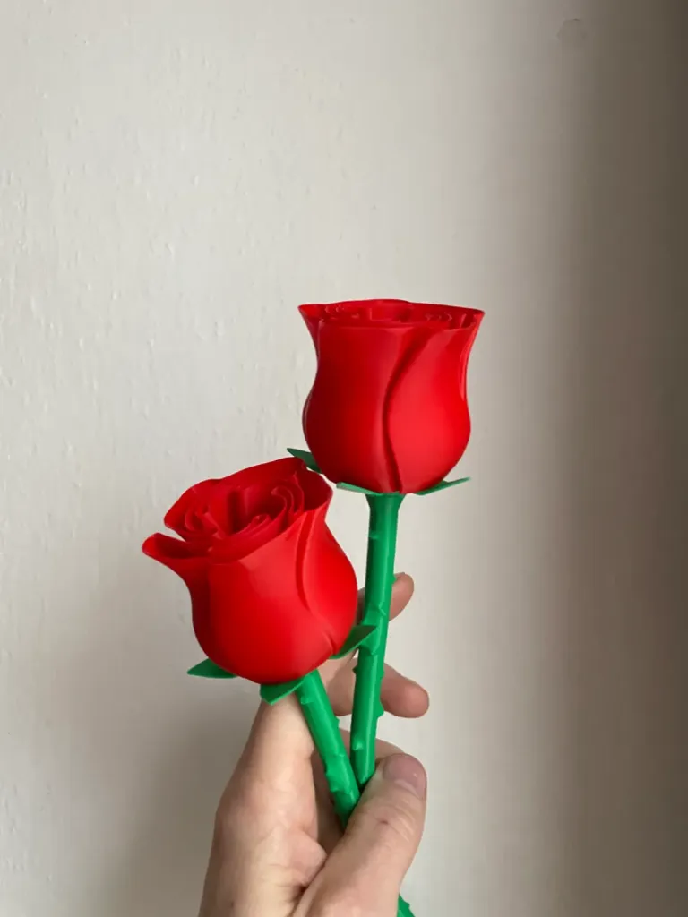 [SKU-DECO-ROSE-018] Roses Éternelles – Sculpture Artificielle en Impression 3D Haute Précision