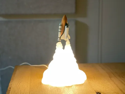 Lampe "Décollage Immédiat" – Navette Spatiale et Nuage de Feu Lumineux